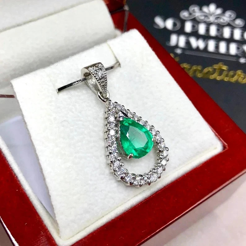 2.98 Ct Oval Cut Emerald Pendant Wedding Pendant 14k White Gold