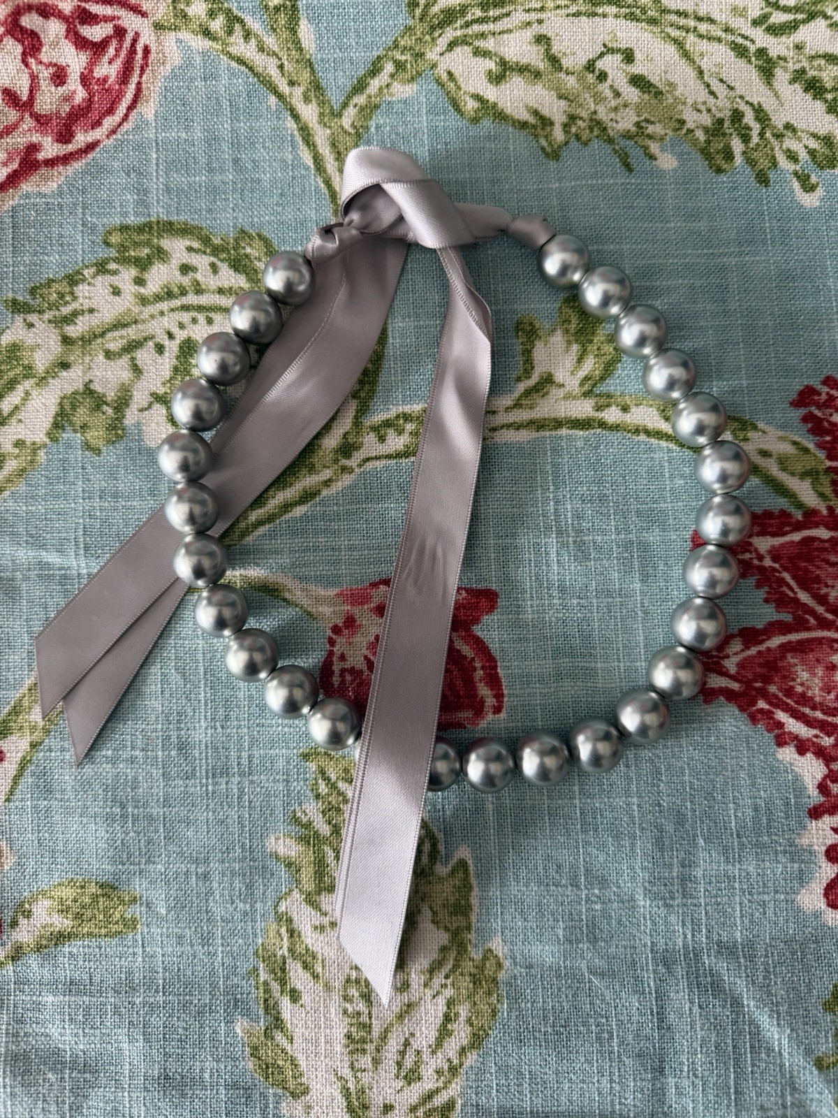 Chunky Pearl Ribbon Tie Necklace