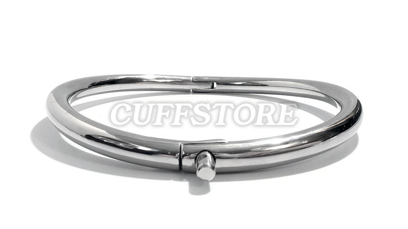 12.5″ Curved Stainless Steel Collar Necklace with Front Locking Padlock