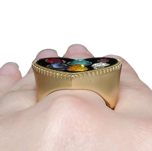 Estate Gold-Tone Black Enamel Multi-Color Glass Stone Heart Stretch Ring Size 7