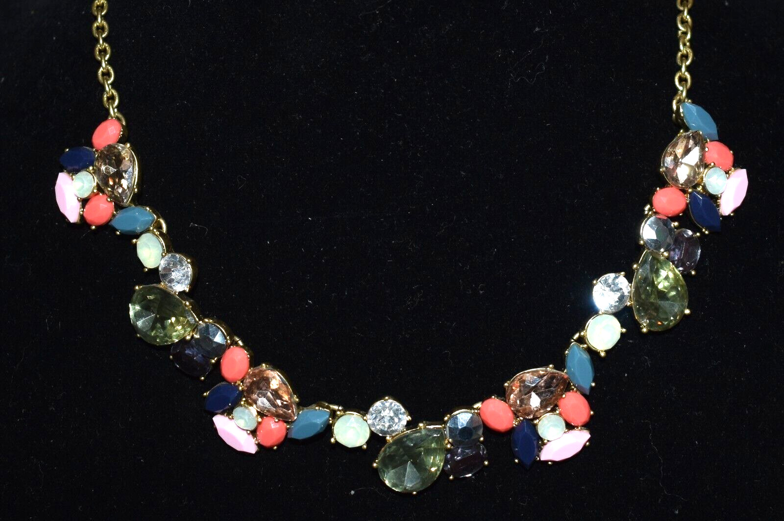J. CREW Cluster Multi- Colors Stones Gold Tone Chain Statement Necklace 18″ B1