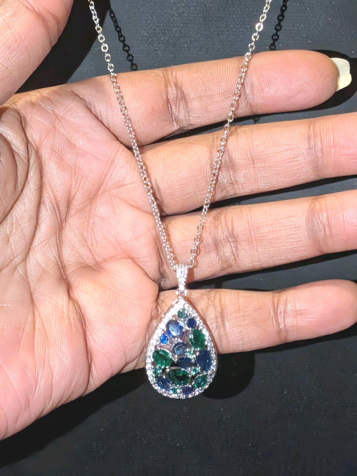 Women’s Moissanite Dazzling Green/Blue Sapphire Pendant Teardrop Necklace 18″