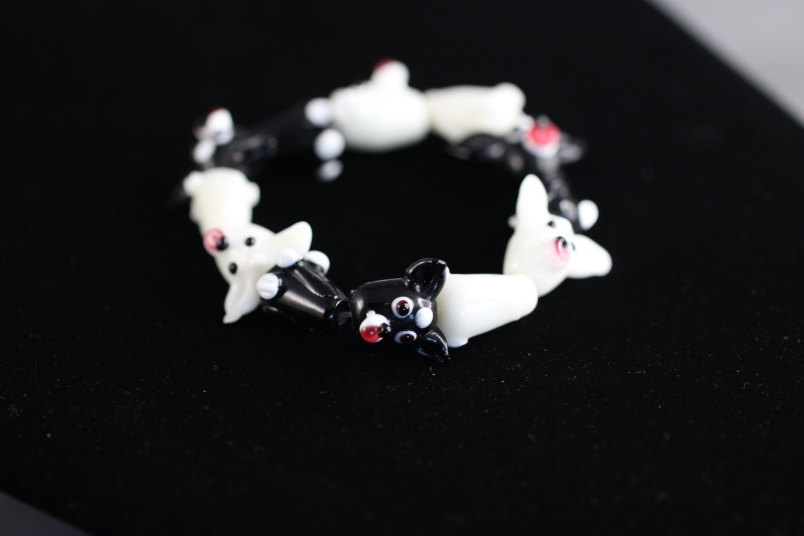 Dog Lampwork Bracelet 6 1/2″ inch Elastic Glass Animal Bead Black and White