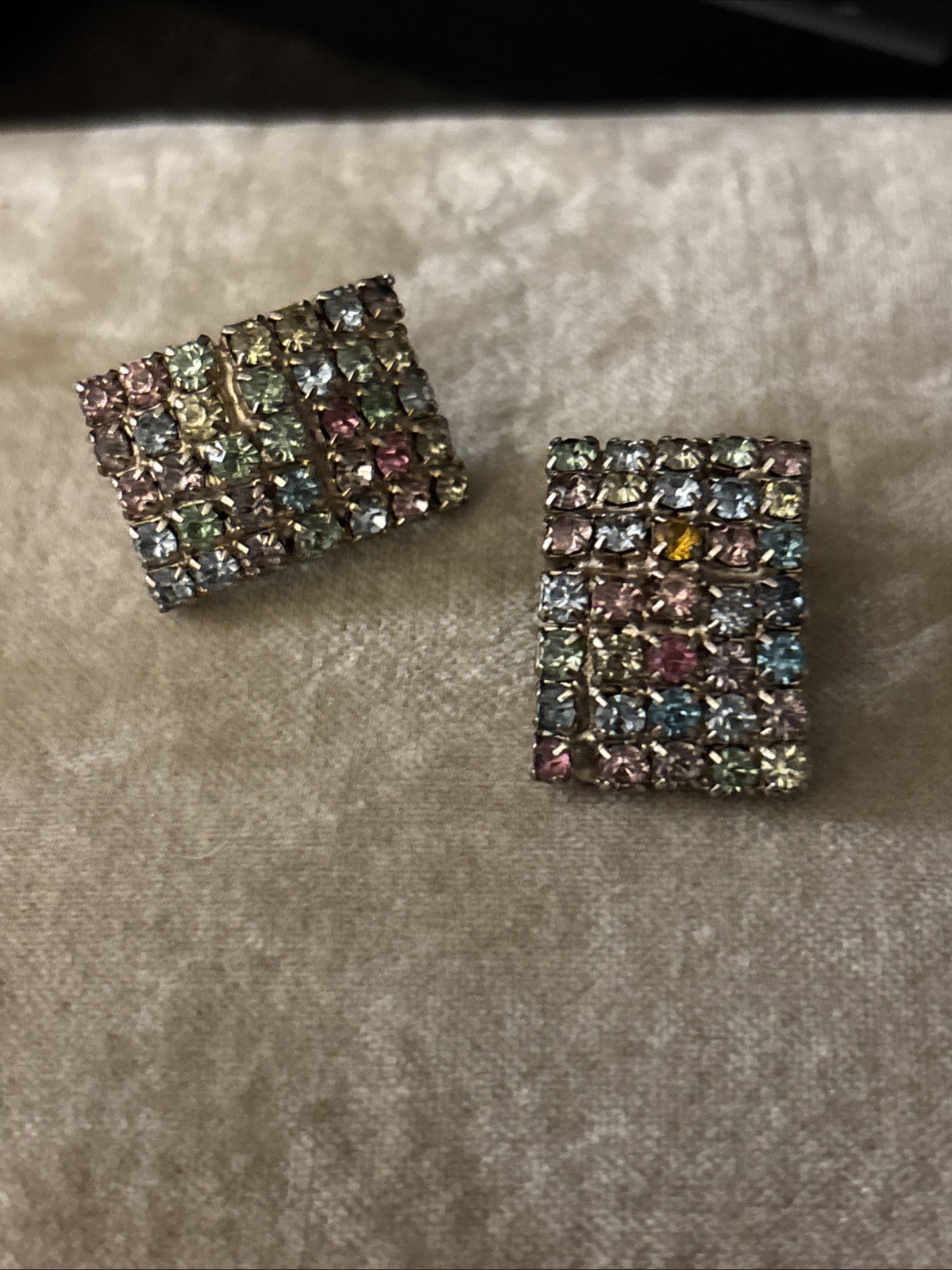 Vintage Pastel Confetti Rhinestone Clip Earrings Unsigned Mid Century Sparkle
