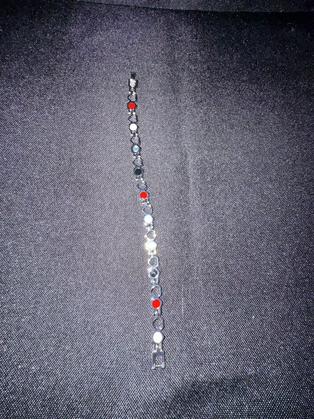 Free Shipping – Silver Tone Heart Link Bracelet 7 Inch Open Heart Design