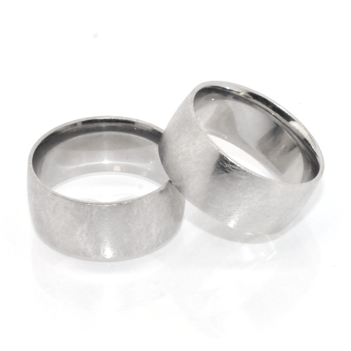 Mens Bold 9mm Platinum Plated Brushed Satin Finish Band Ring Sterling Silver 925