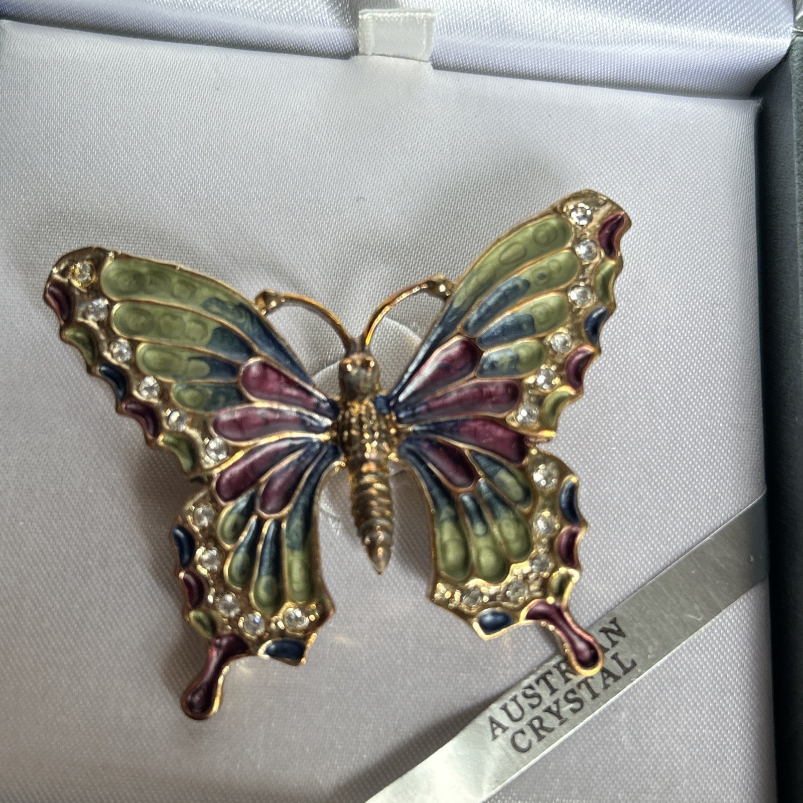 WORTHINGTON GENUINE AUSTRALIAN CRYSTAL 2 3/8″ BUTTERFLY PIN BROOCH – NEW IN BOX