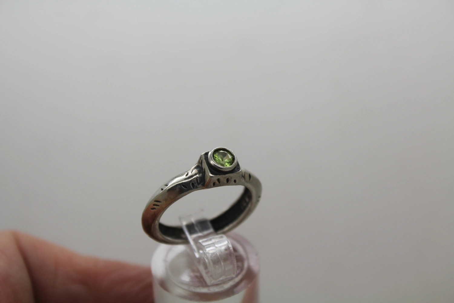 Retired Vintage SILPADA .925 S.S. PERIDOT SOLITAIRE ring size 7 #