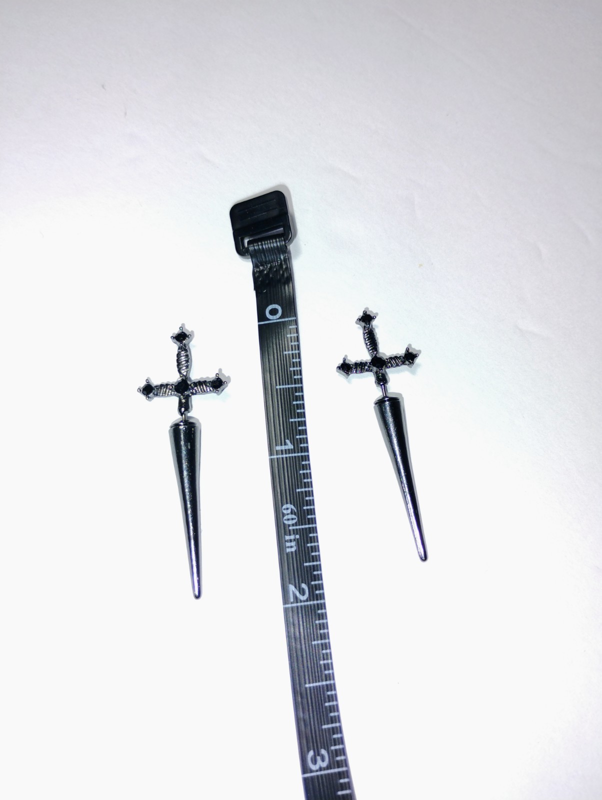 Silver/Black Rhinestone Cross Sword Drop – No skull clip as shown on image