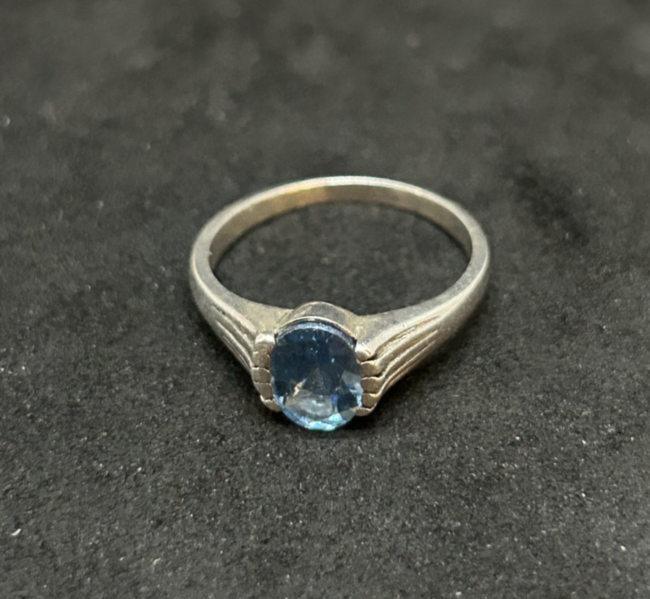 925 Sterling Anika Blue Topaz Ring 7.8mm Sz 7 – 3.34g