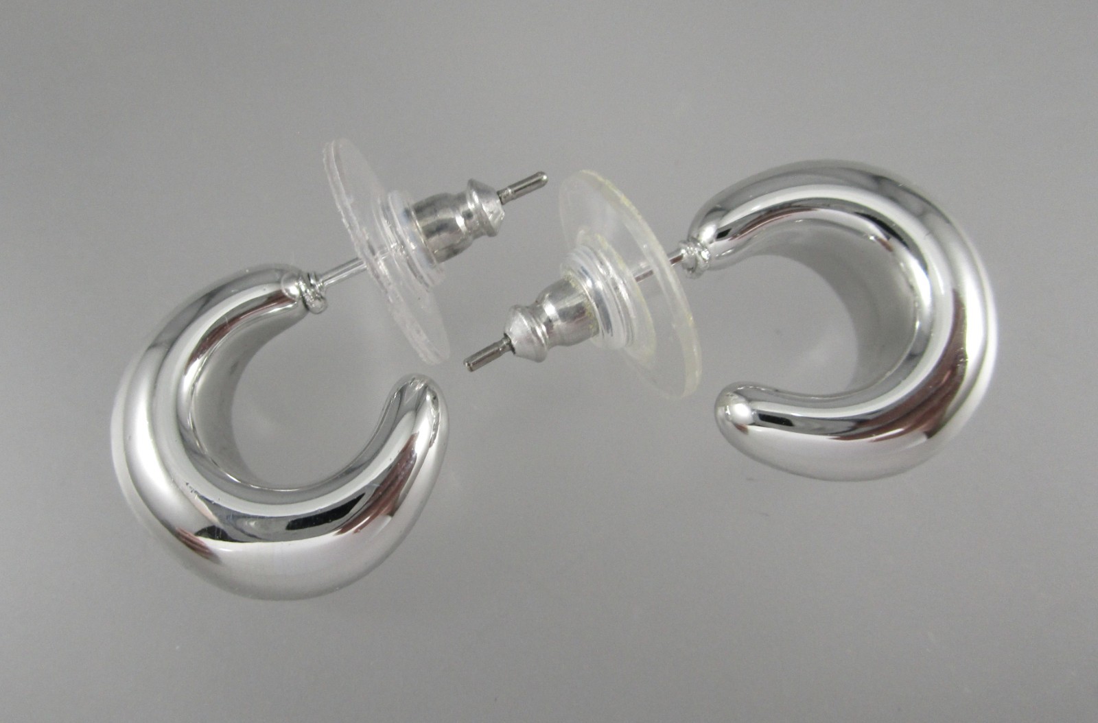 Light Weight Dainty 1/2 ” Chubby Silver Tone Shiny Puffy Hoop Post Earrings 191P