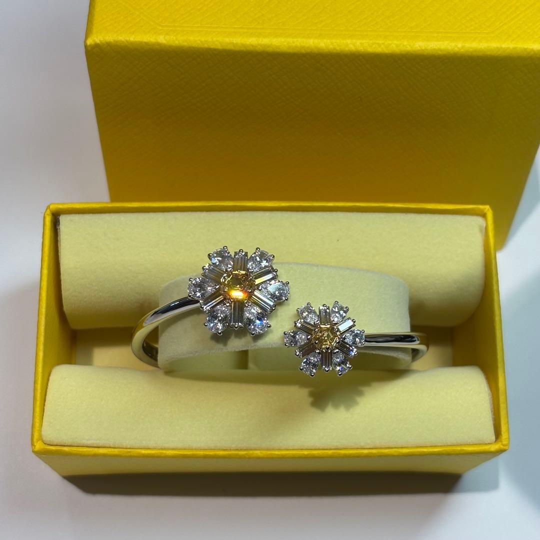 Swarovski Flower Chandelier Bangle Bracelet Not specified Used