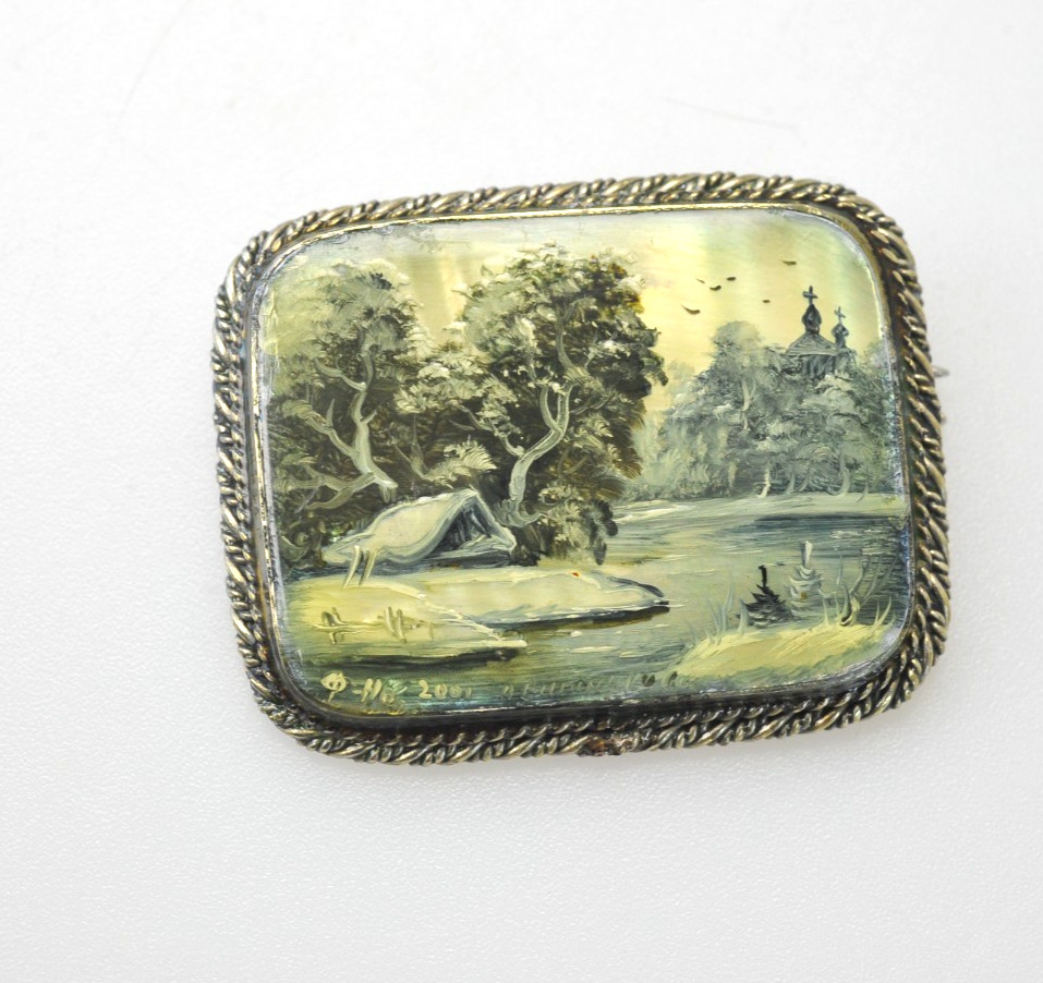Brooch Russian Fedoskino MOP Hand Painted Landscape cabin lake Signed SA24