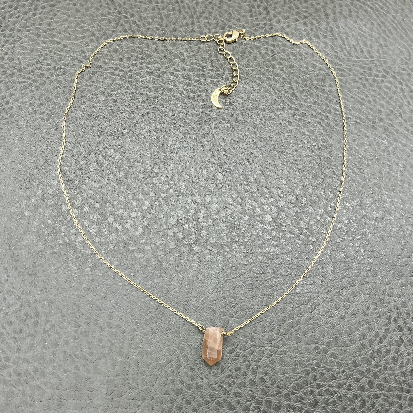 Luna Norte Necklace Gold Tone Peach Stone Rectangle Quartz Pendant Jewelry 16″