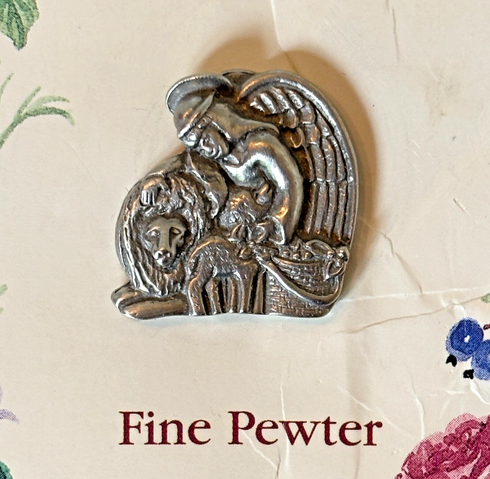 Longaberger Peace Angel Fine Pewter Pin Brooch Lion Lamb Country Cottage 1″ NWT