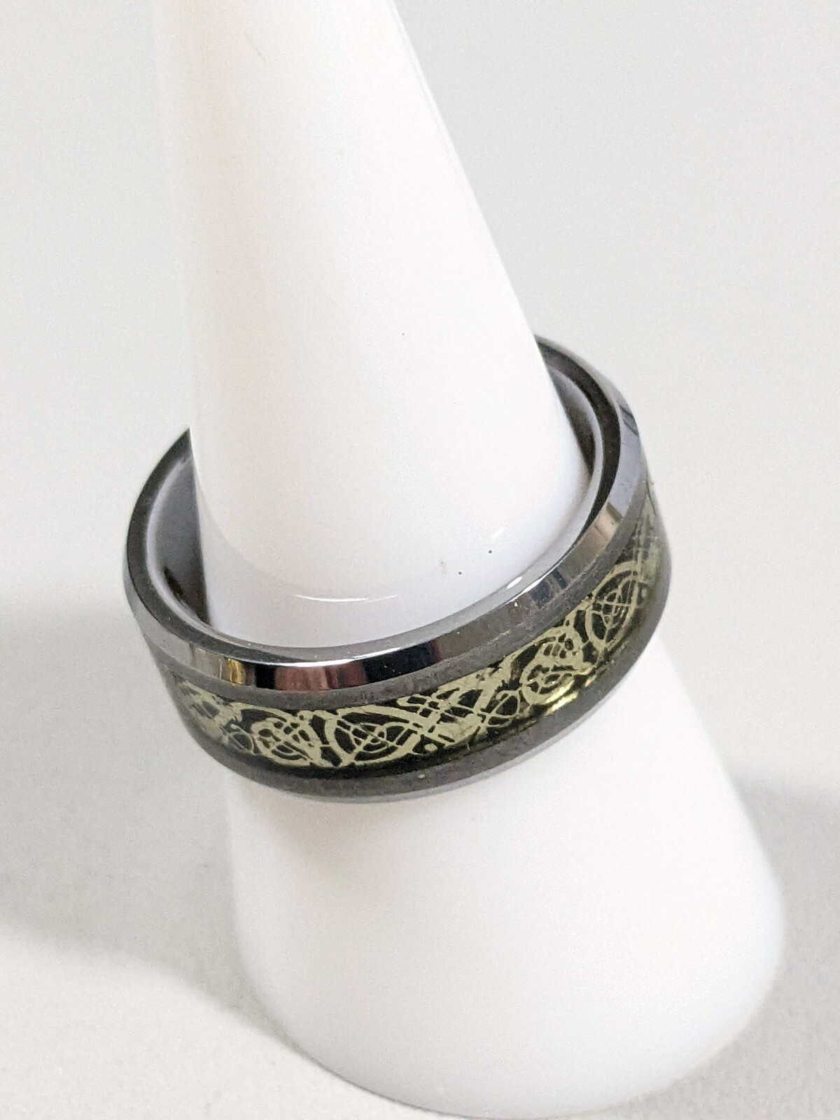 Tungsten Carbide Gray Gold Tone Scroll Inlay 8mm Band Ring Size 8