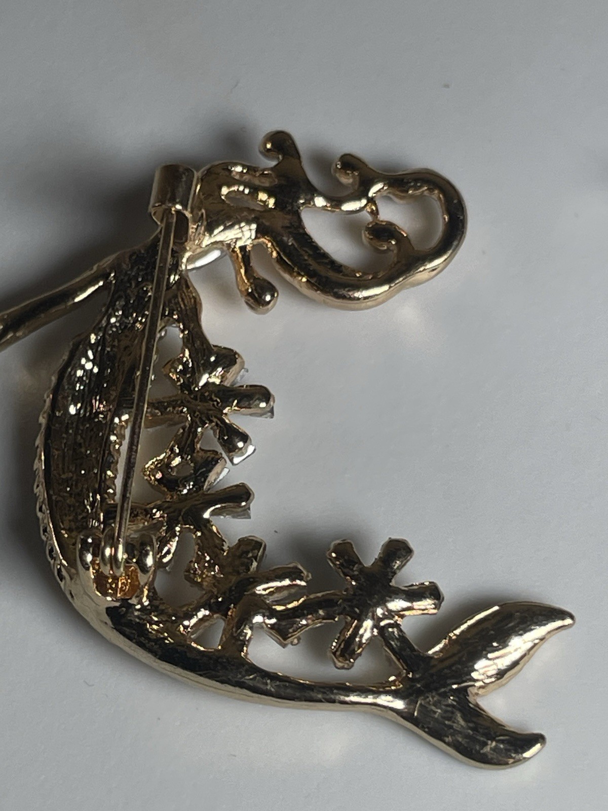 Gold Tone Mermaid Brooch Pin Clear Rhinestone Crystal Ocean Nautical Jewelry