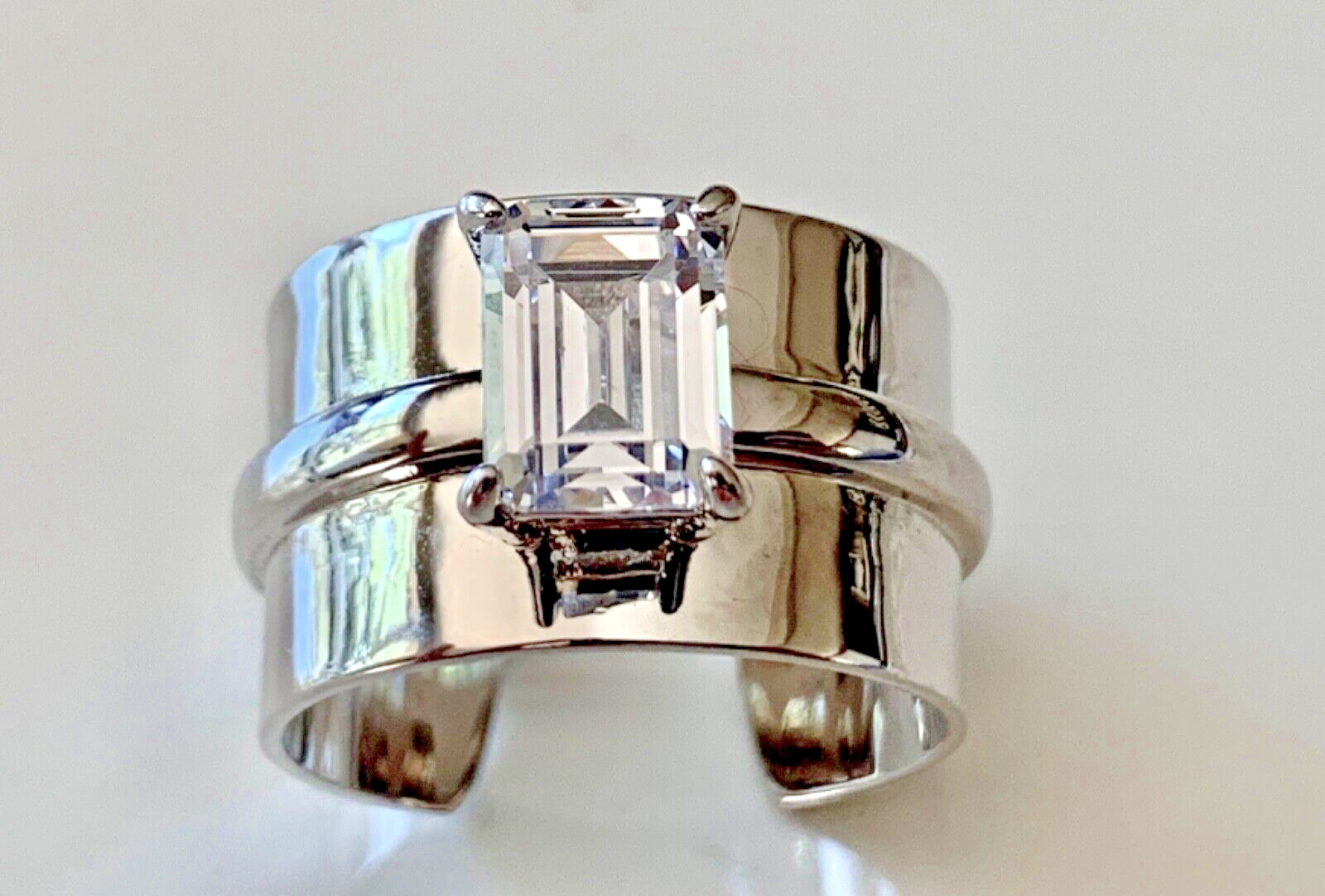 Lisa Freede Sterling Silver Ring with CZ. NWOT Size 7 – adjustable