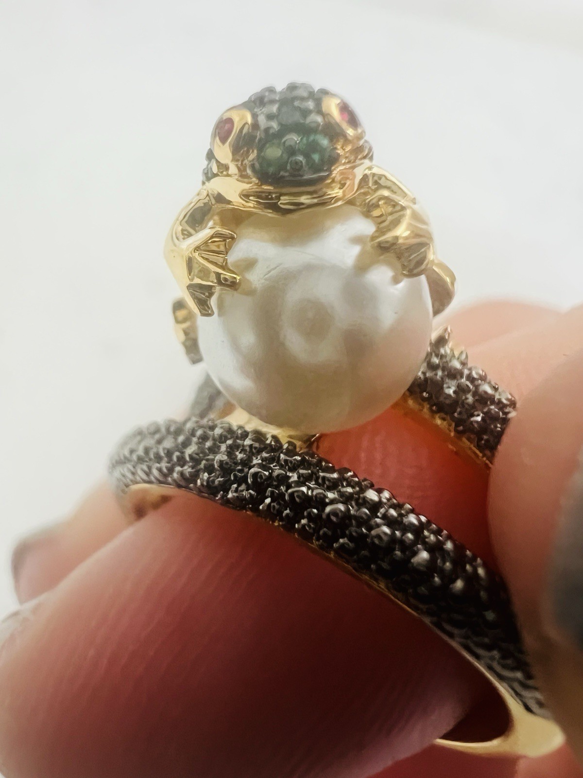 Gold Tone Frog Cocktail Ring Simulated White Pearl & Green/Blue Crystal Size 7