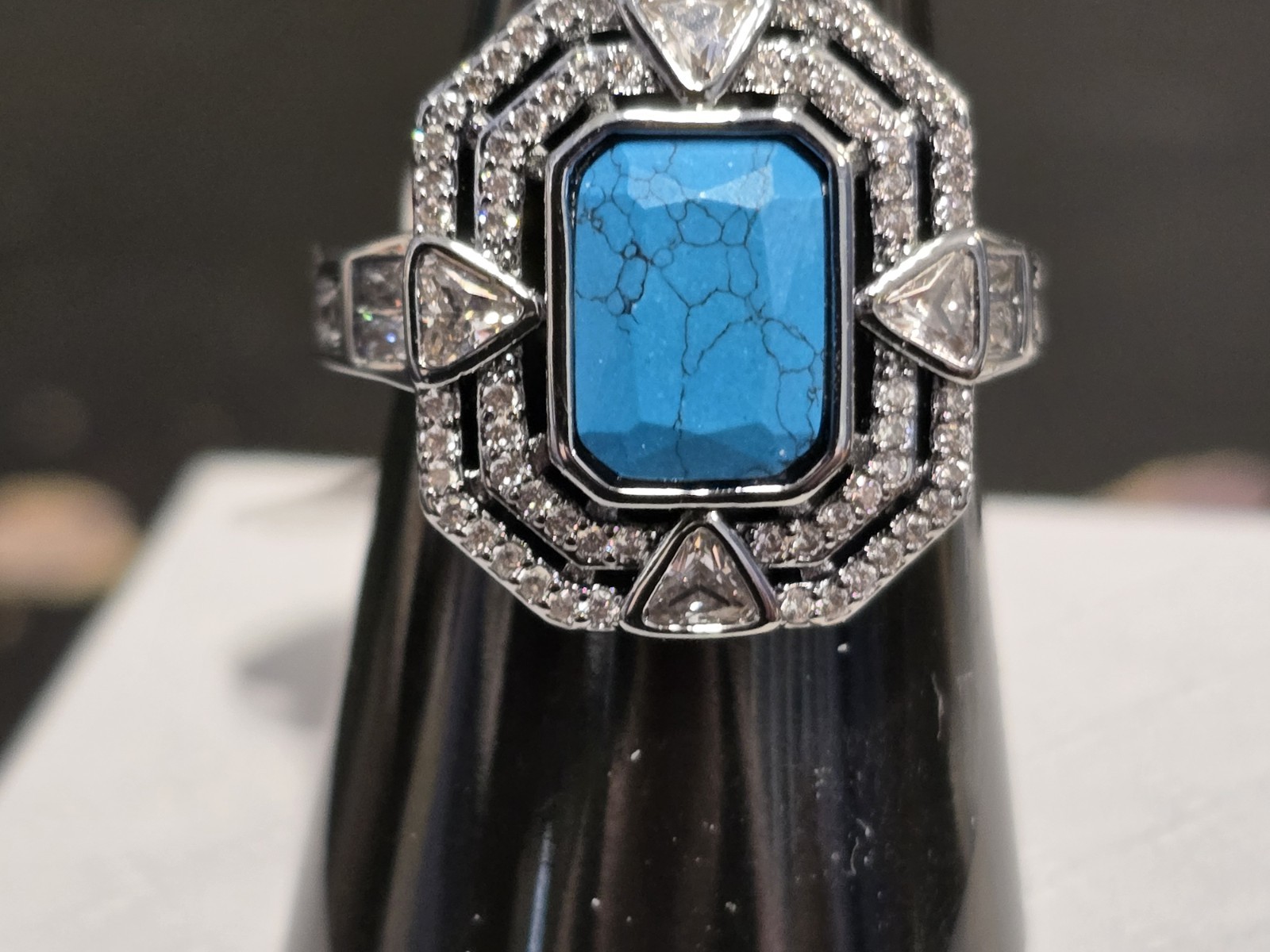 Ring Bomb RG98806 Bling & Banter Turquoise Magnesite Hematite Plating Size 8