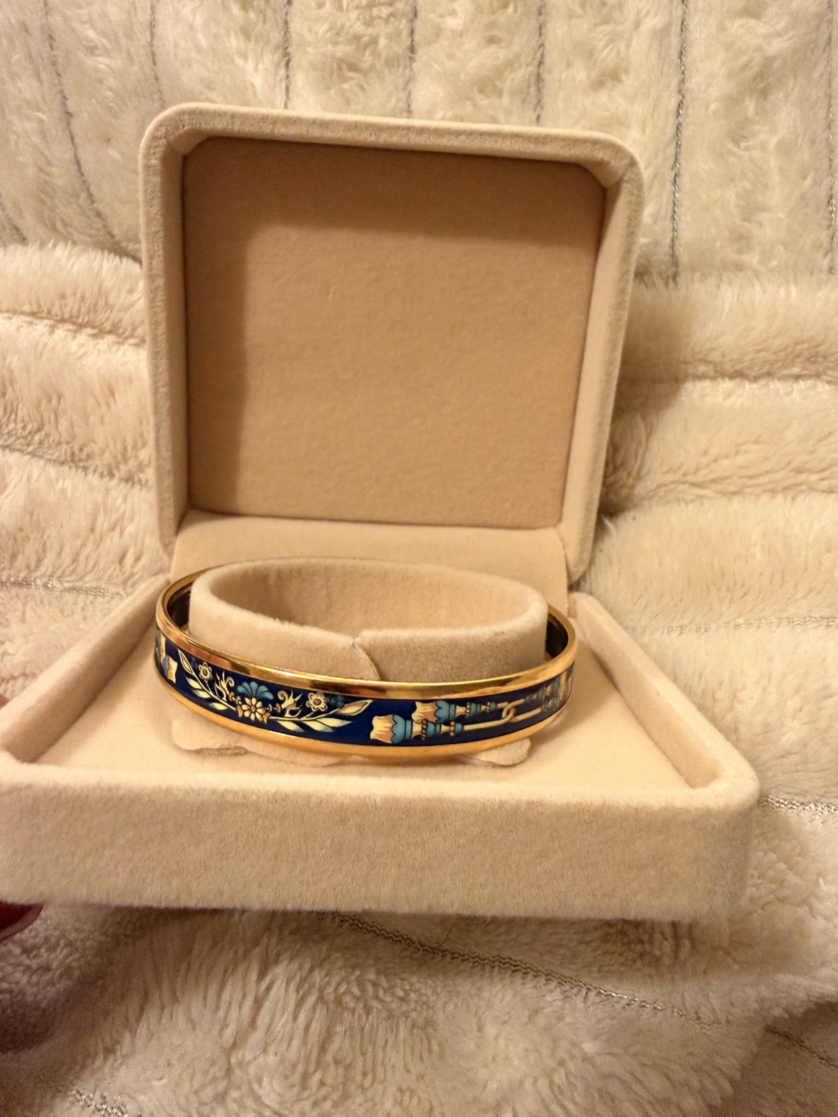 Vintage Hermès printed enamel bangle in blue and floral motif