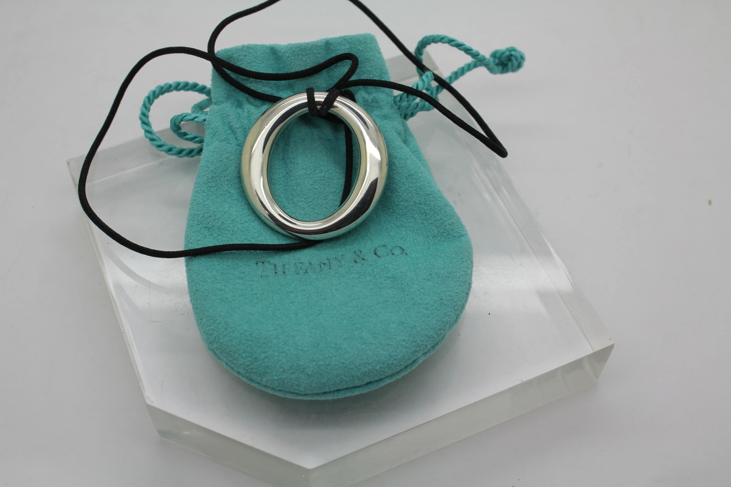 TIFFANY & CO .925 S.S. ELSA PERETTI SEVILLANA BLACK SILK CORD