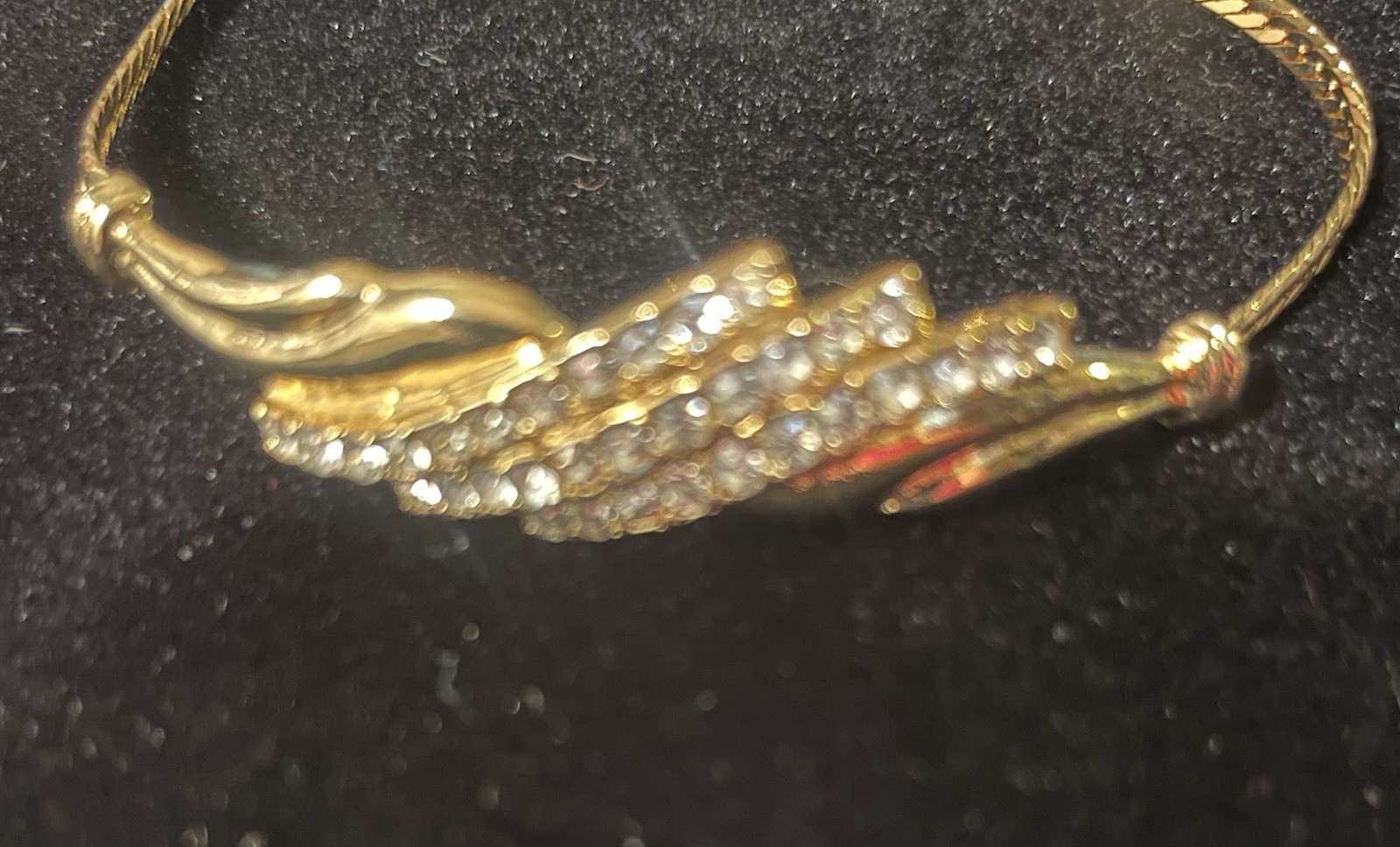 Gold Tone Herringbone Chain Bracelet Clear Crystal Bar Accent Lobster 7 in