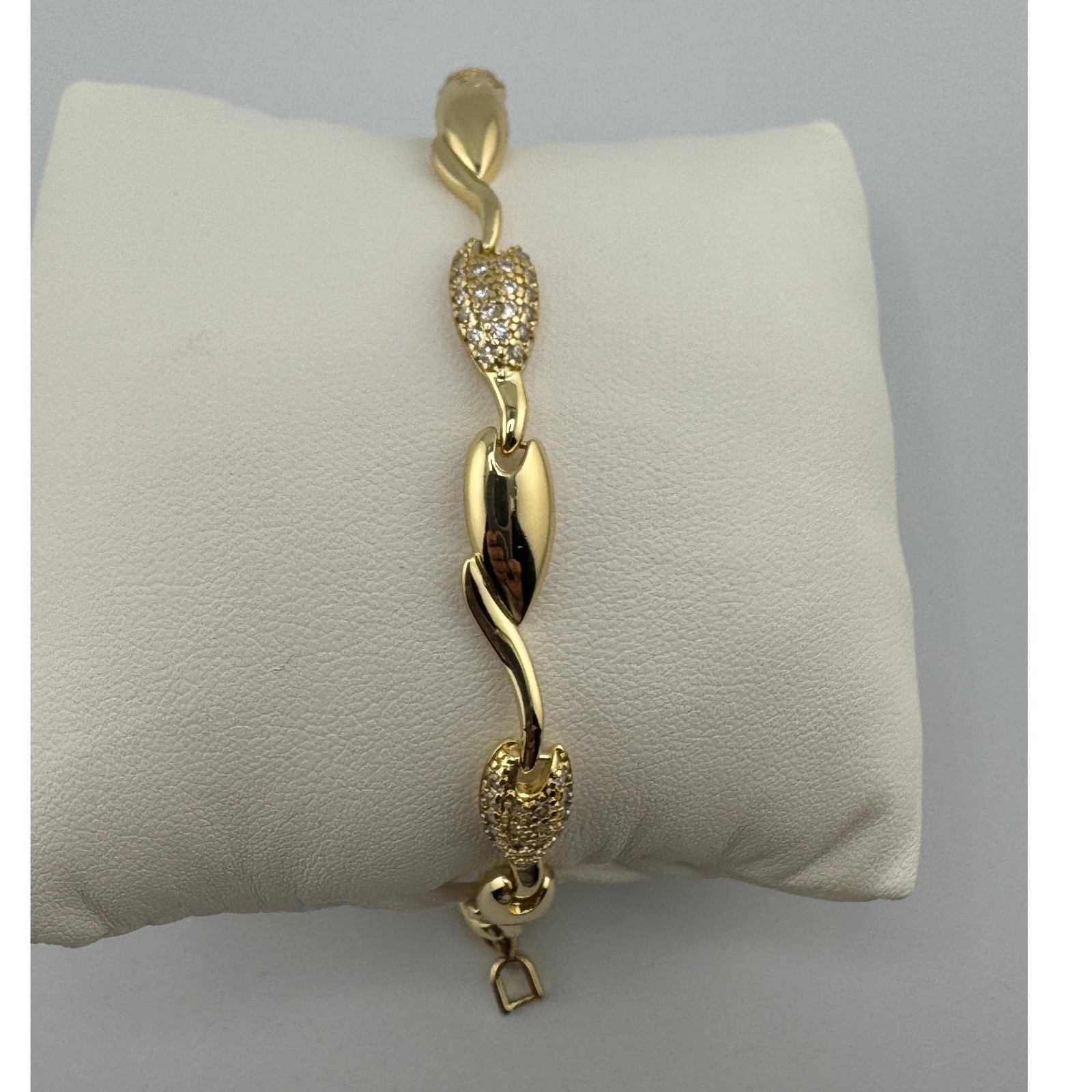 Gold Tone Pave Crystal Teardrop Link Bracelet Elegant Wave Design Jewelry