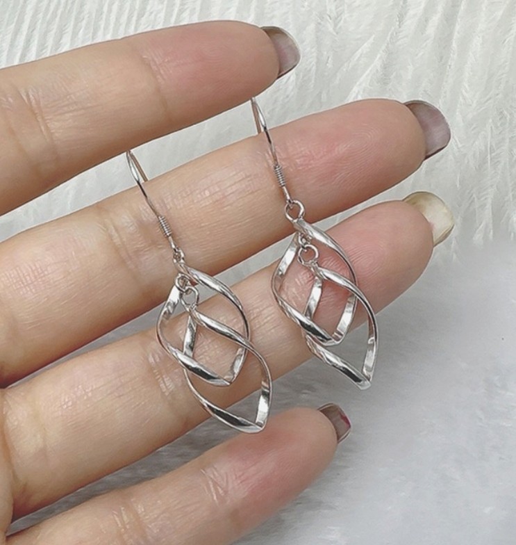 Silver Plated Alloy Lines Intertwined Twisted Leaf Shaped Dangle Drop Earrings