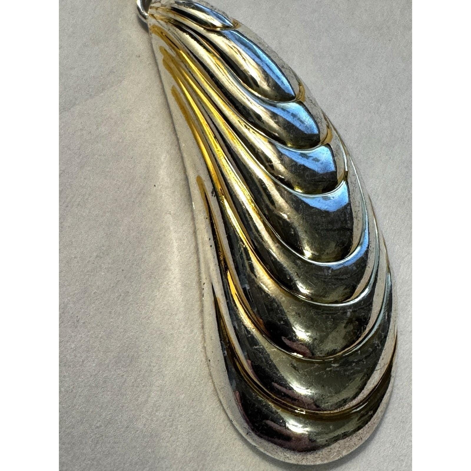 Two Tone Silver Gold Sculptural Shell Pendant Snake Chain Necklace Modernist