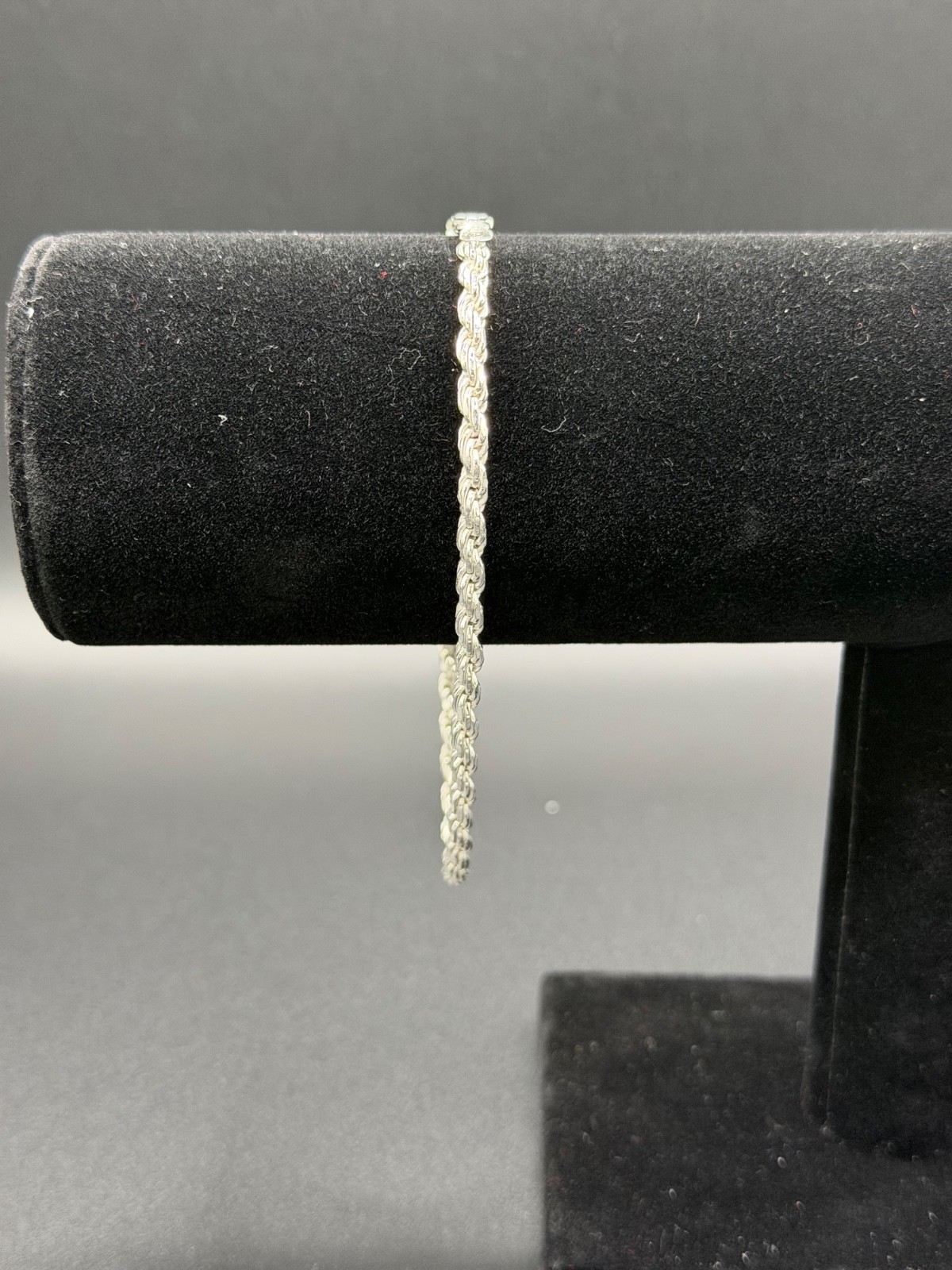 Sterling Silver Classic Rope Chain Bracelet – High Polish Diamond-Cut Finish