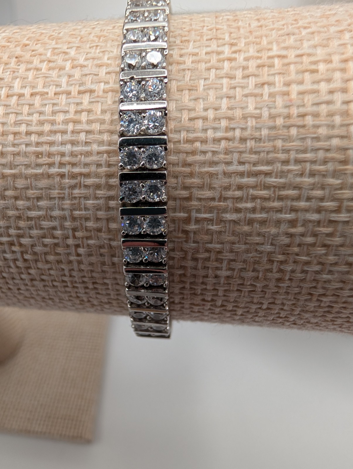 Sterling 925 Tennis Bracelet Round Clear CZ Stones 7 Inch Box Clasp msrp $229