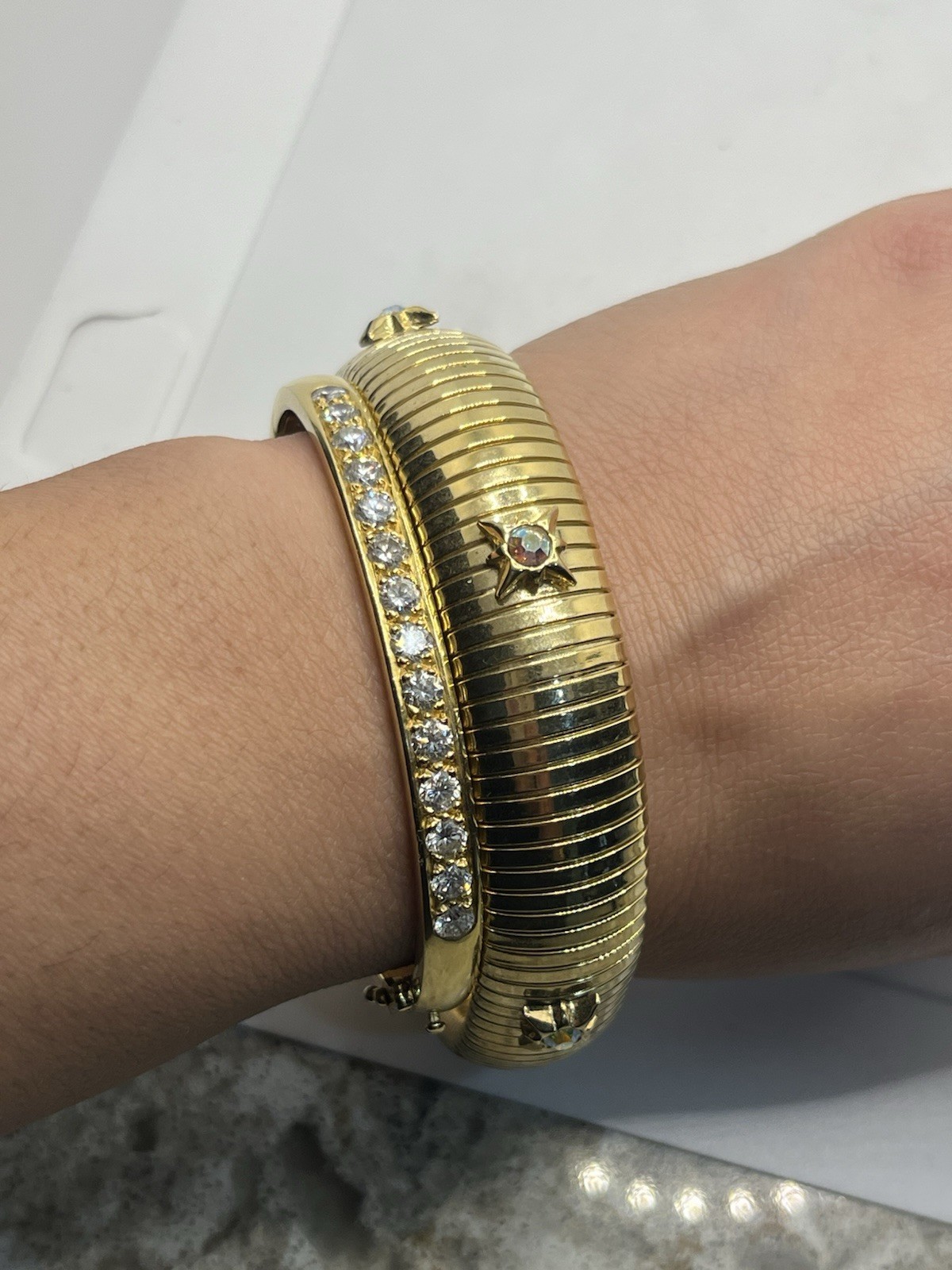 Kirks Folly gold tone tubogas stretch bracelet rhinestone aurora borealis stars