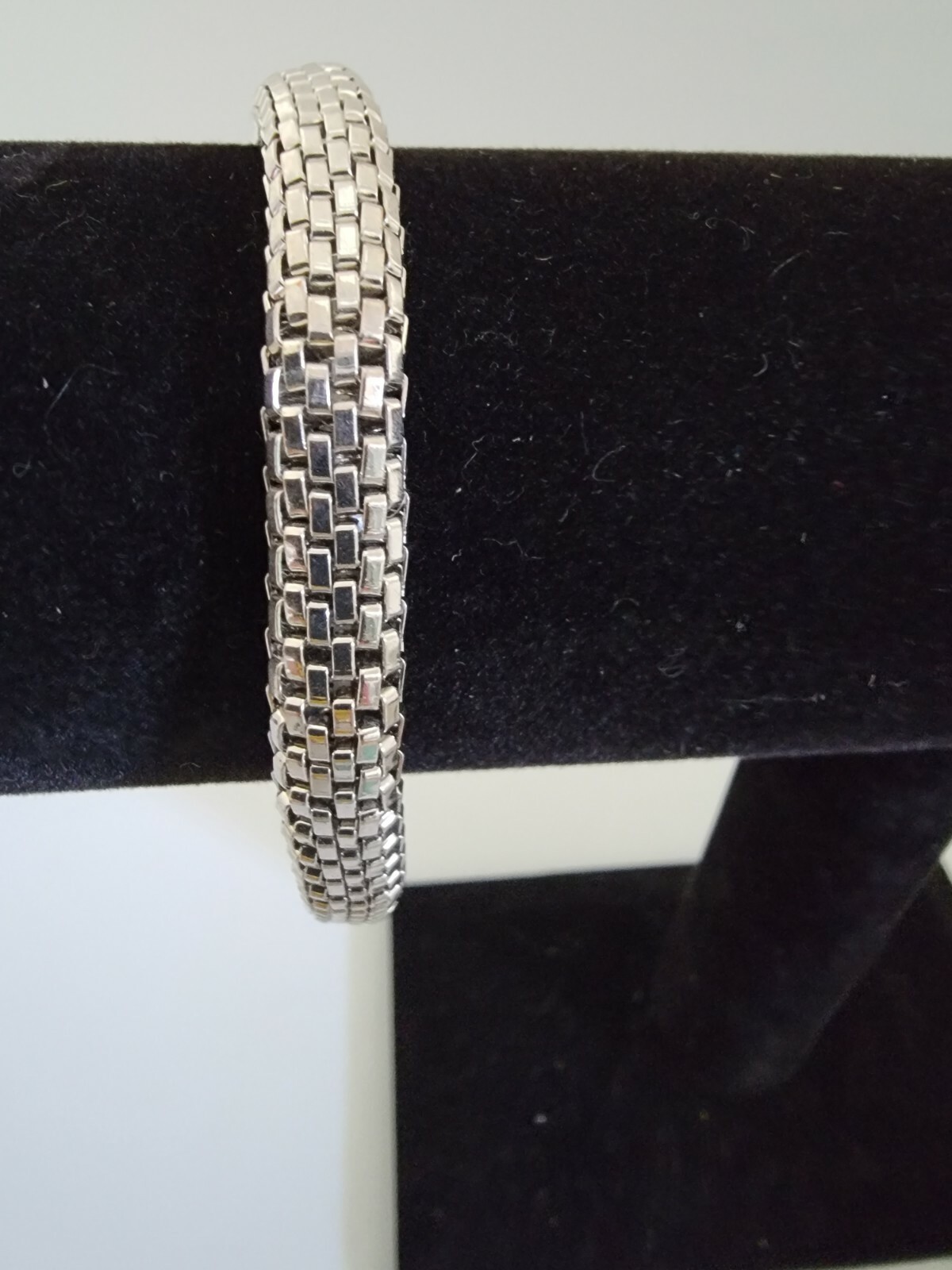 Fashion Unsigned Silver Tone Snake Metal Link Woven Pull On Bracelet W2028