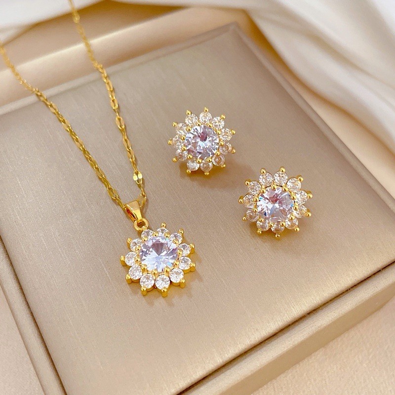 Gold Tone Cubic Zirconia Pendant Necklace & Stud Earrings Jewelry Set