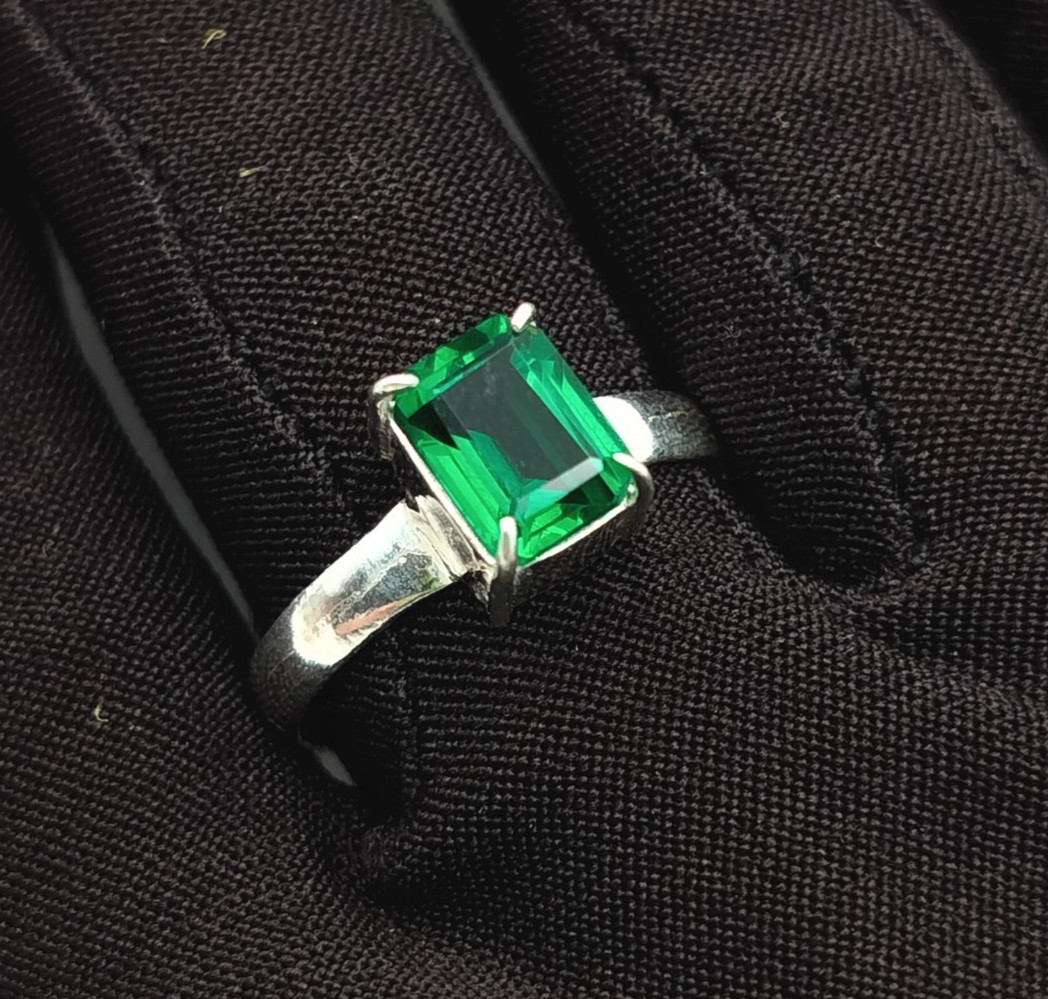 Lab-Created Emerald Green Gemstone Jewelry 925 Sterling Silver Ring All Size DM