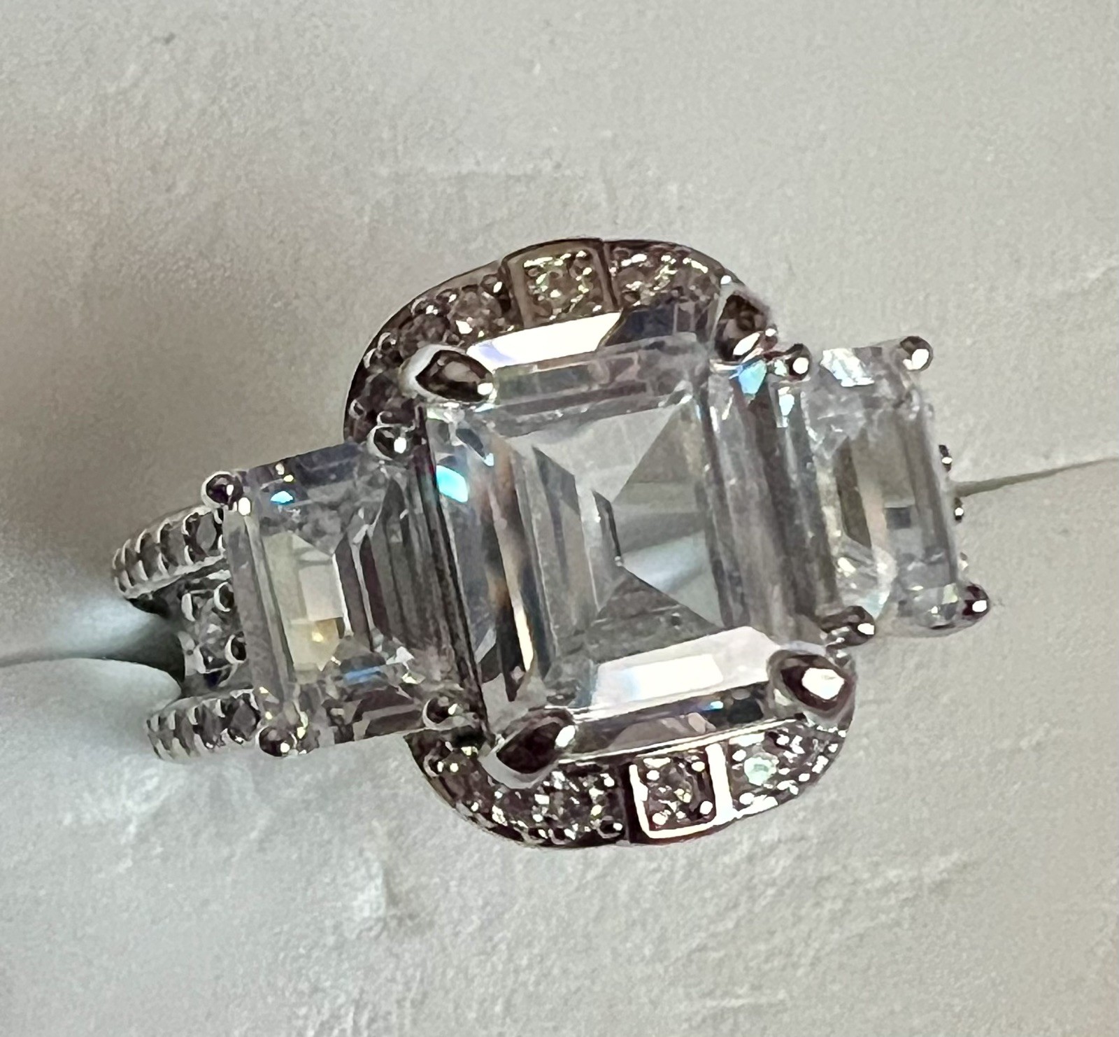 4 Bomb Party Size 8 Rings See Photos for Full Description, Beautiful! New in Bag