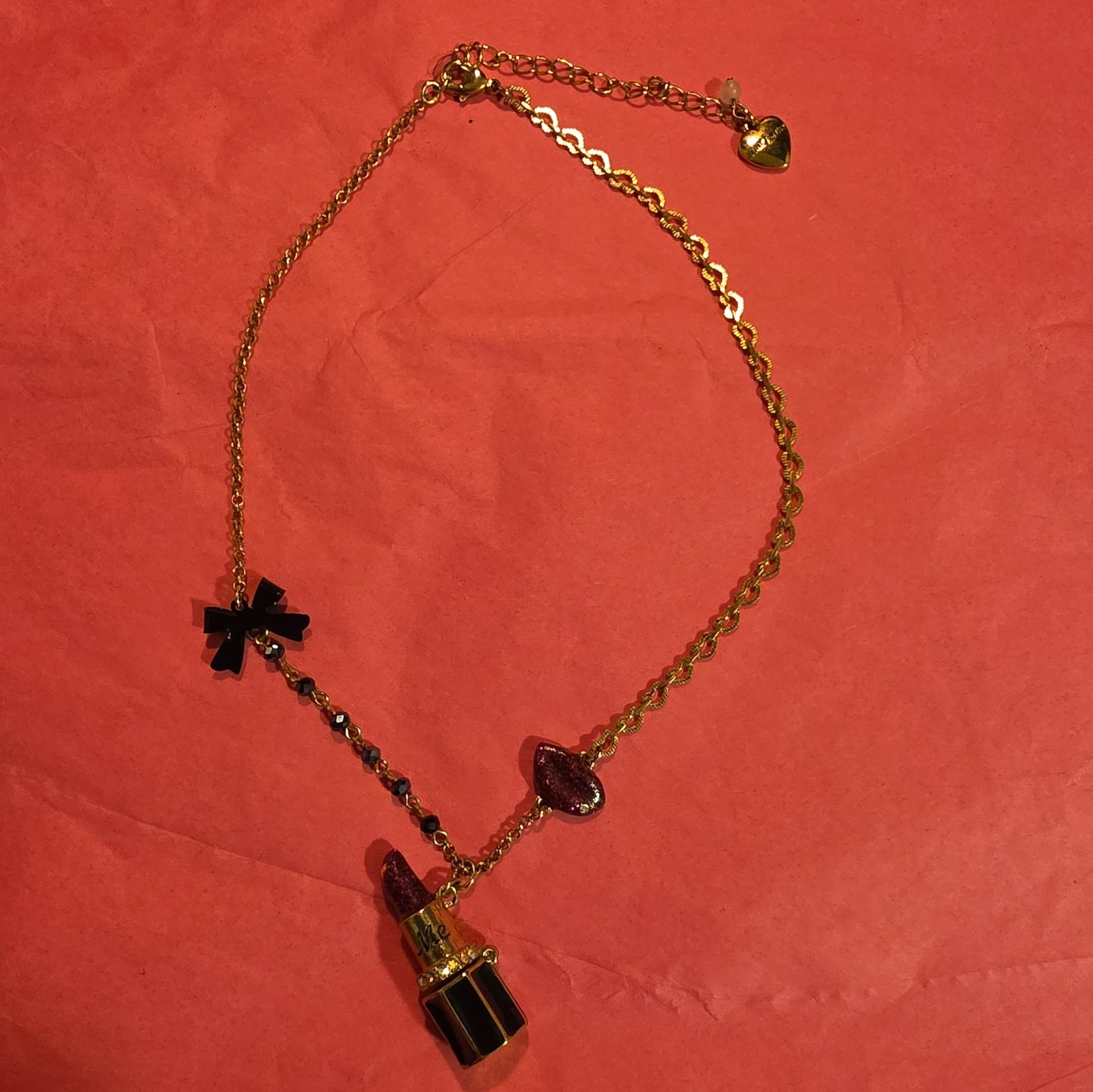 Betsey Johnson Lipstick Glitter Enamel Charm Retired Kiss Me Necklace Gold Tone