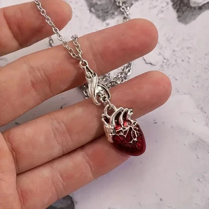Gothic Vampire Bat Bloody Heart Pendant Necklace Pagan Witch Halloween Jewelry