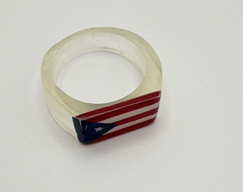 Plastic Puerto Rico Flag Band Ring No Stone Size 10.75 Pre-Owned
