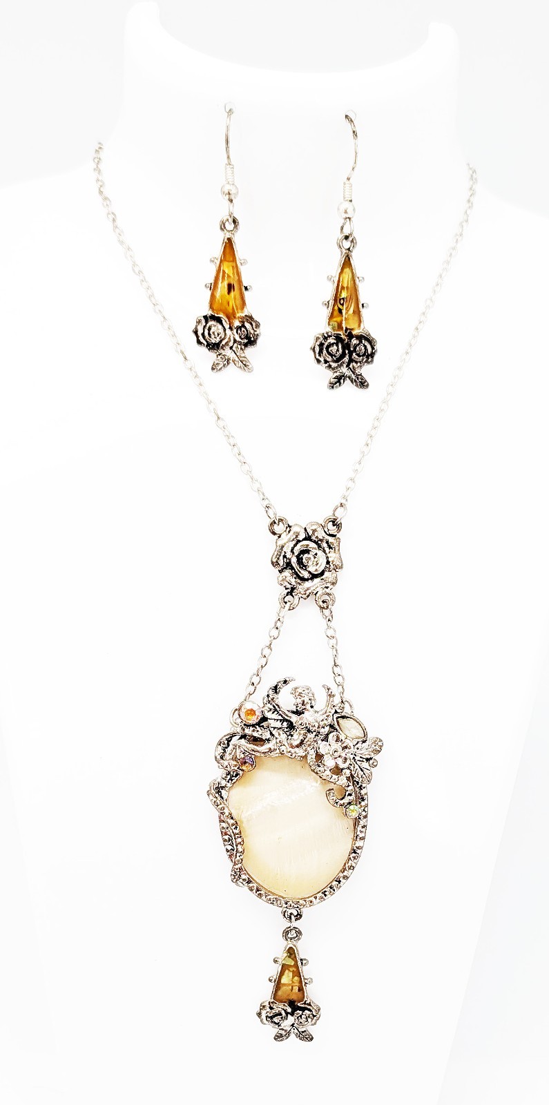 DESIGNER INSPIRED MOP ANGEL FLORAL ENAMEL CRYSTAL SILVER TONEDANGLE JEWLERY SET
