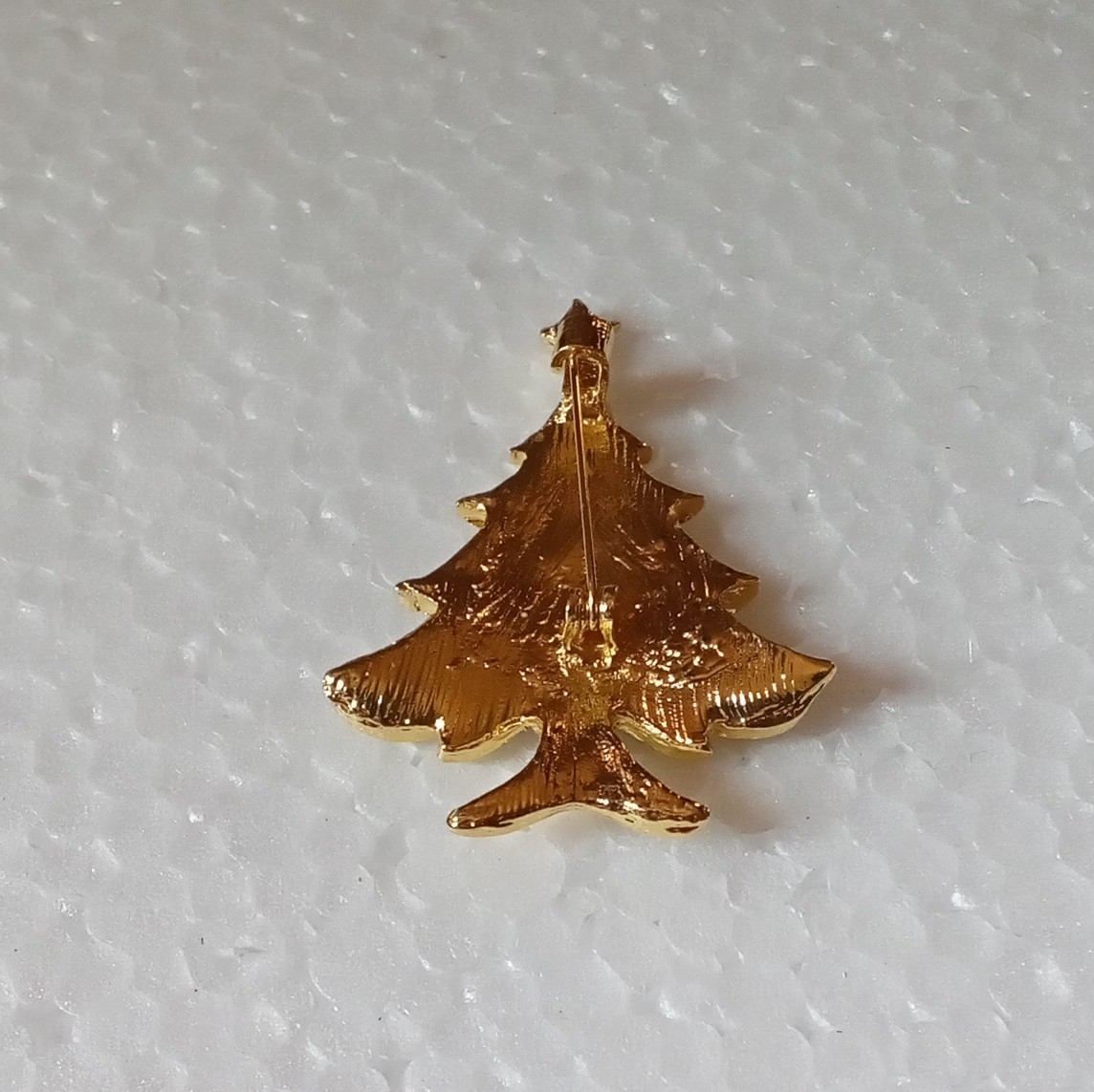 Gold Tone Red Green Clear Crystal & Rhinestone Christmas Tree Brooch Pin