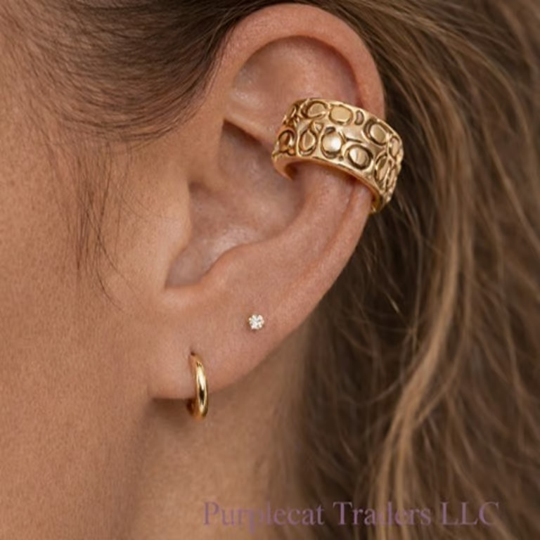 COACH Womens Signature Quilted Ear Cuff