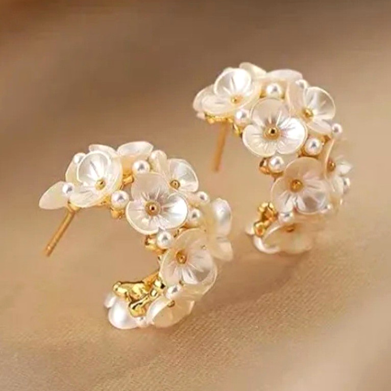 Gold Tone White Floral Flower Stud Hoop Earrings Butterfly Closure