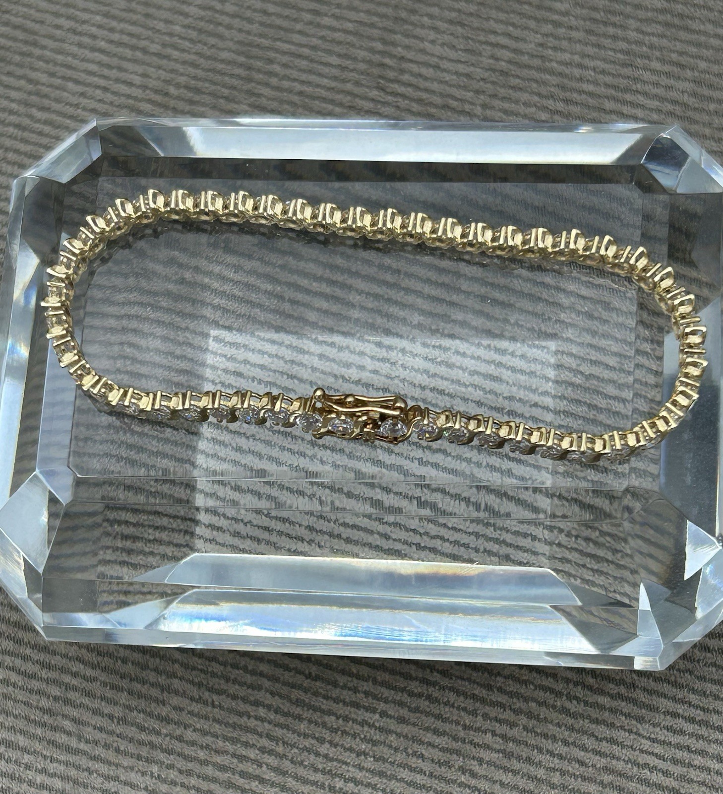 Vintage 14k Yellow Gold 4.60 CT Cubic Zirconia 7” Tennis Bracelet 9 g