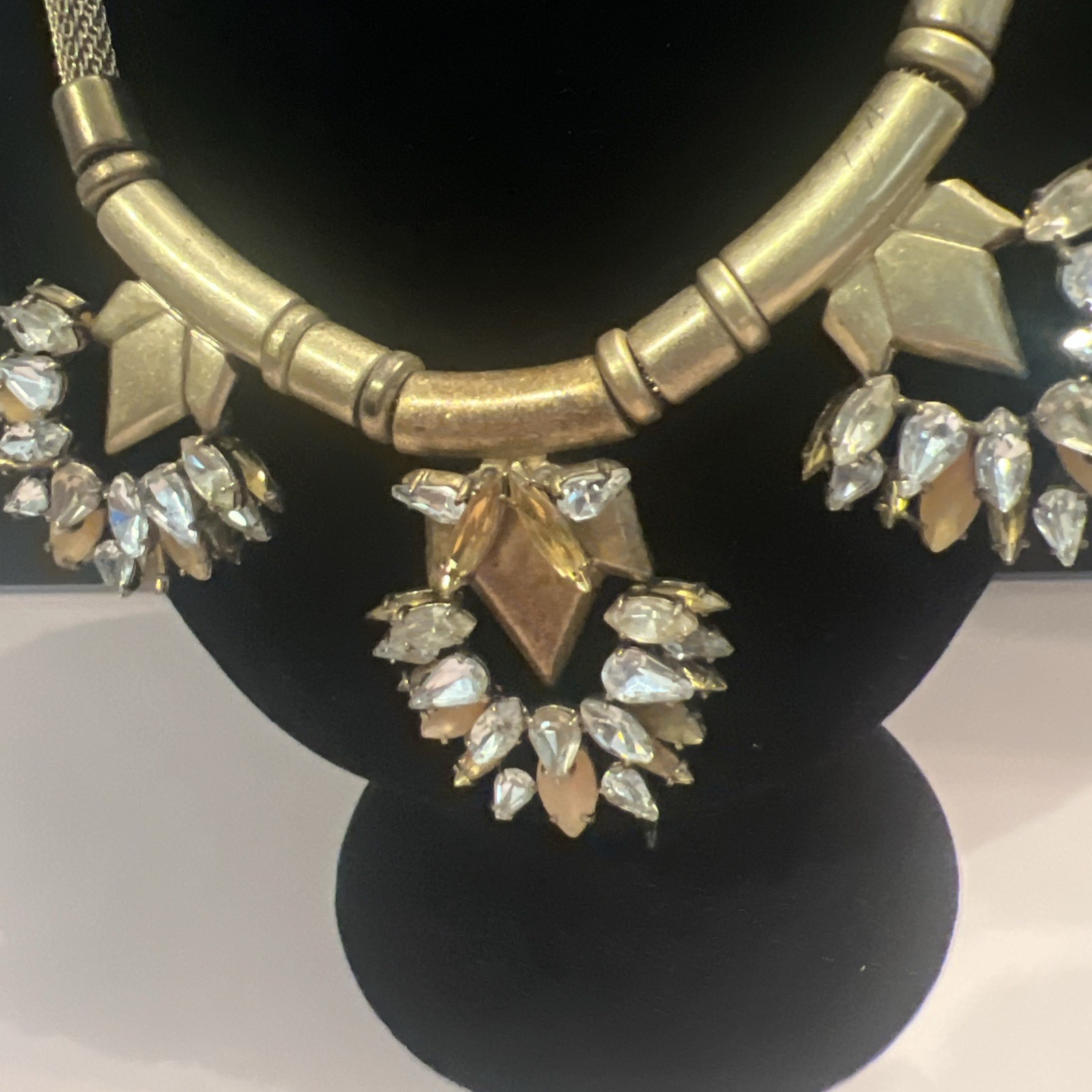 STELLA & DOT Designer Signed Gold Vintage & Faceted Stone Statement Necklace