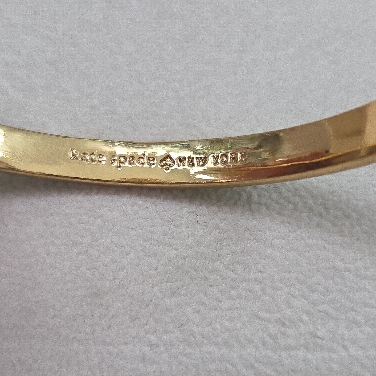 Kate Spade New York Signed Stackable Enamel Bow Bangle Bracelet Gold Green
