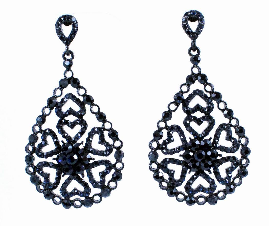 HEARTS AUSTRIAN CRYSTAL RHINESTONE CHANDELIER DANGLE EARRINGS STUD NAVY E2079N