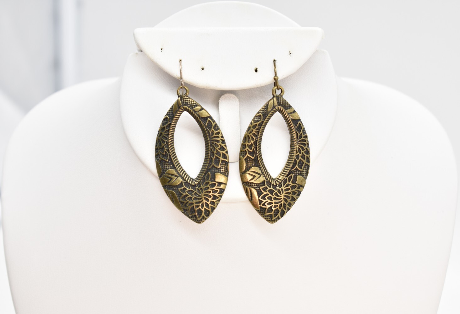 2 3/8″ Antiqued Gold-T Open Oval Textured & Flower Embossed Dangle Hook Earrings