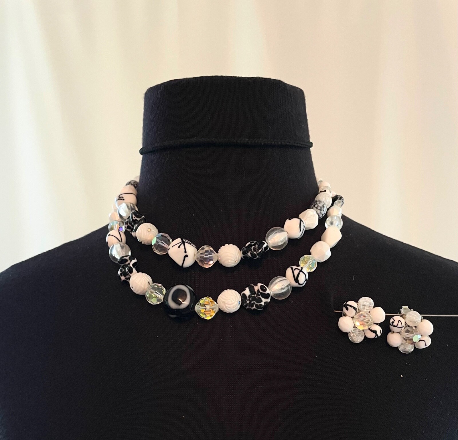 Double Strand Black White Glass Plastic Beaded Necklace 16 in Clip Earrings